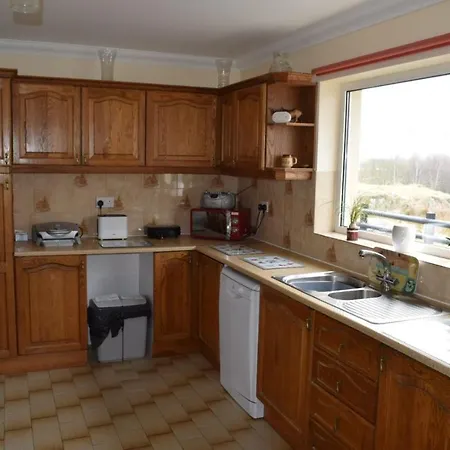 Sandfield View בית נופש *